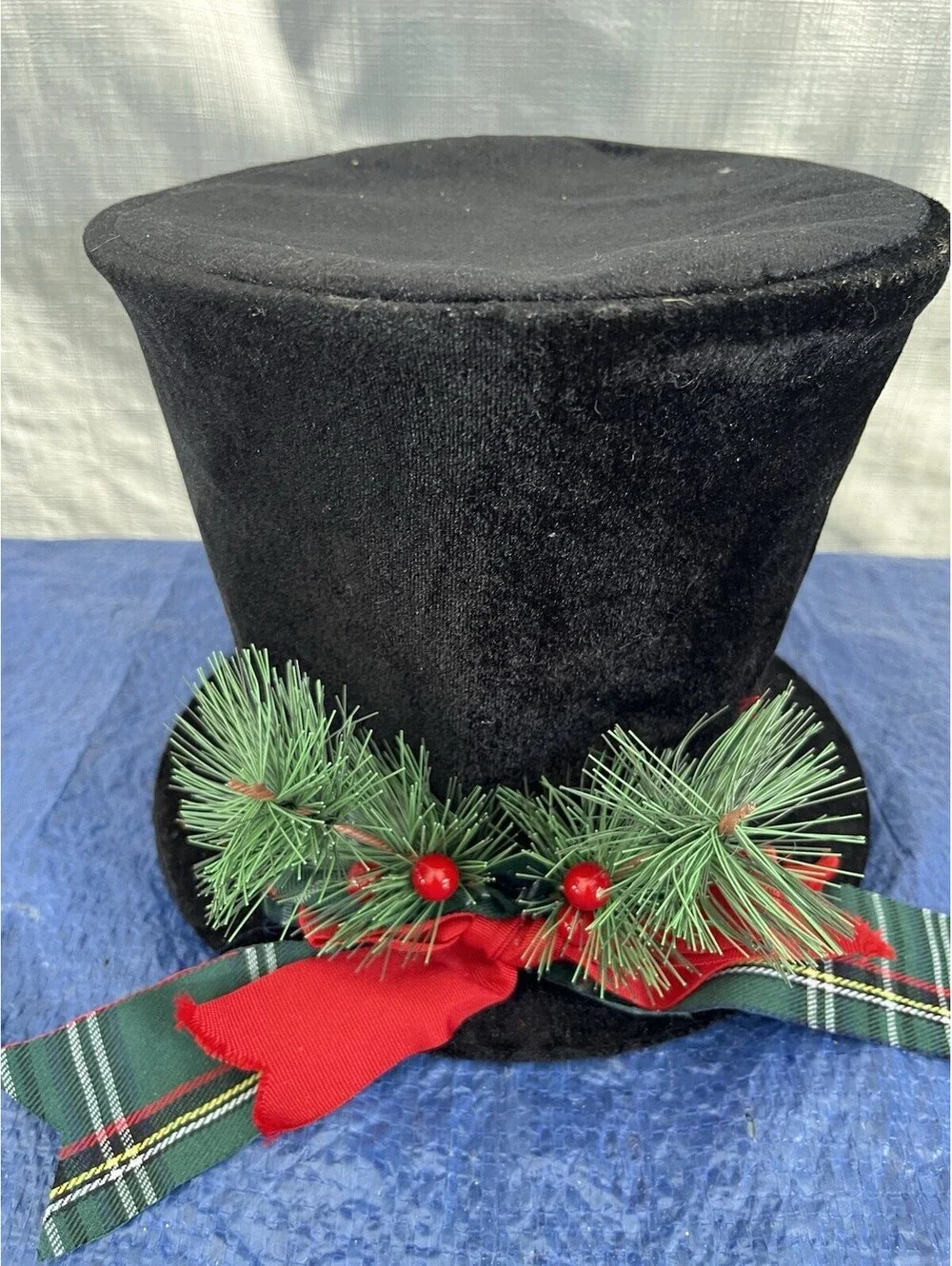 Large Black Top Hat  w/Red Bow Pine Christmas Tree Topper Decor